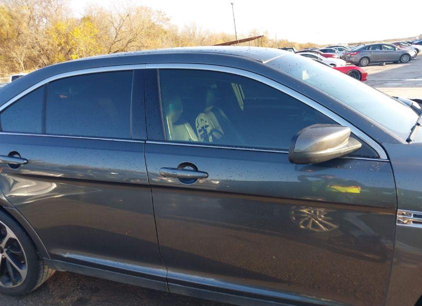 Photo 13 of 2015 Ford Taurus SEL (VIN 1FAHP2E88FG145723)