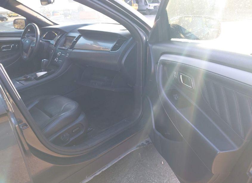 Photo 5 of 2015 Ford Taurus SEL (VIN 1FAHP2E88FG145723)