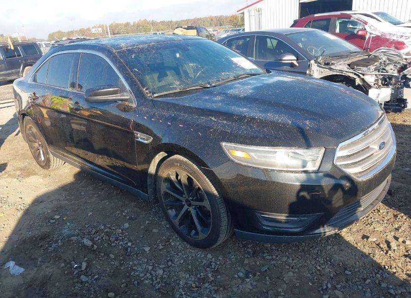 2015 Ford Taurus SEL (VIN 1FAHP2E88FG162411) main photo