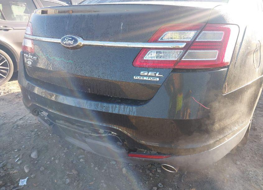 Photo 6 of 2015 Ford Taurus SEL (VIN 1FAHP2E88FG162411)