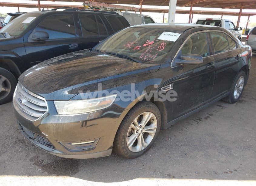Photo 2 of 2015 Ford Taurus SEL (VIN 1FAHP2E88FG188796)