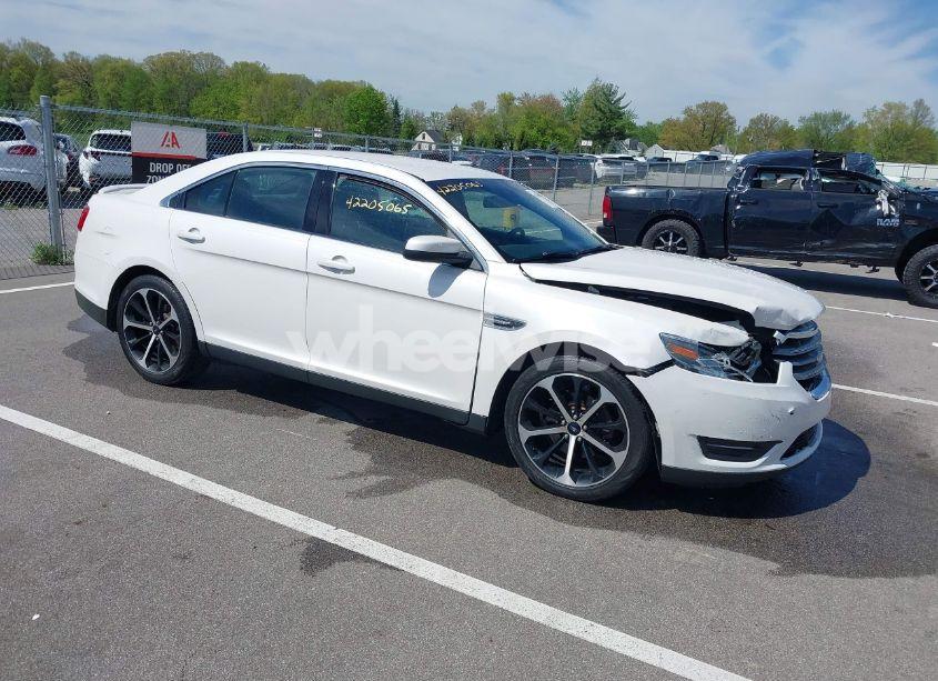 2016 Ford Taurus SEL (VIN 1FAHP2E88GG131659) main photo