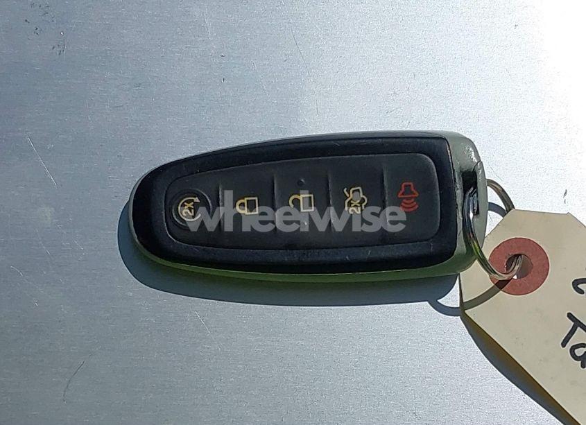 Photo 11 of 2016 Ford Taurus SEL (VIN 1FAHP2E88GG131659)