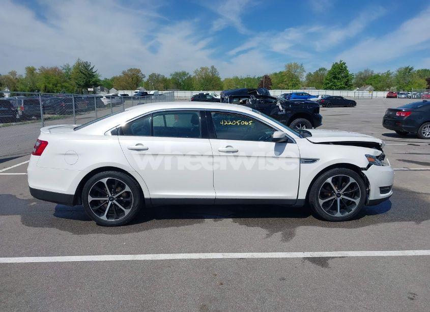 Photo 13 of 2016 Ford Taurus SEL (VIN 1FAHP2E88GG131659)