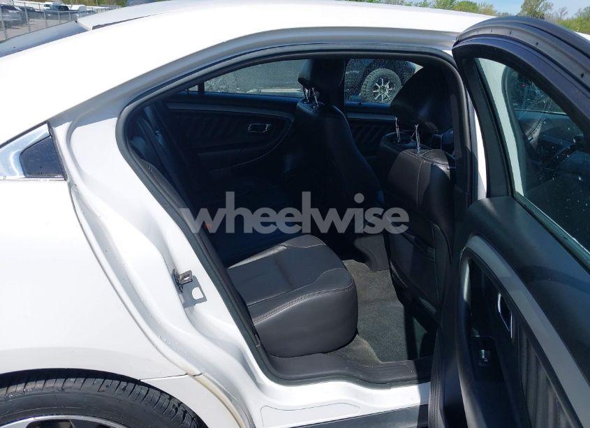 Photo 8 of 2016 Ford Taurus SEL (VIN 1FAHP2E88GG131659)