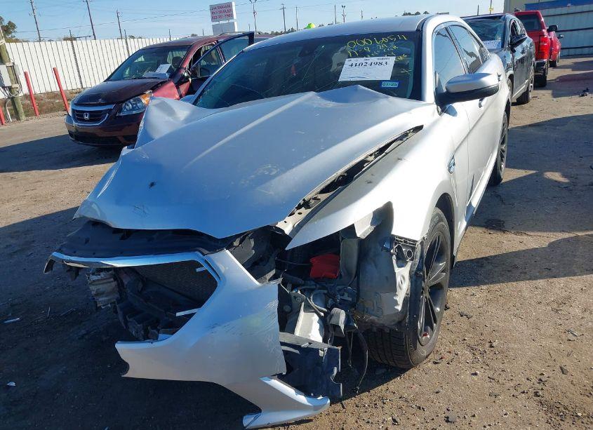 Photo 6 of 2016 Ford Taurus SEL (VIN 1FAHP2E88GG156836)