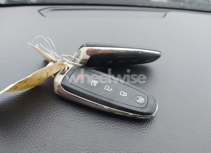 Photo 11 of 2017 Ford Taurus SEL (VIN 1FAHP2E88HG120128)