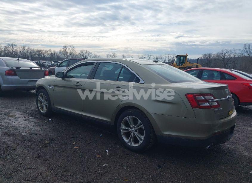 Photo 3 of 2013 Ford Taurus SEL (VIN 1FAHP2E89DG107835)