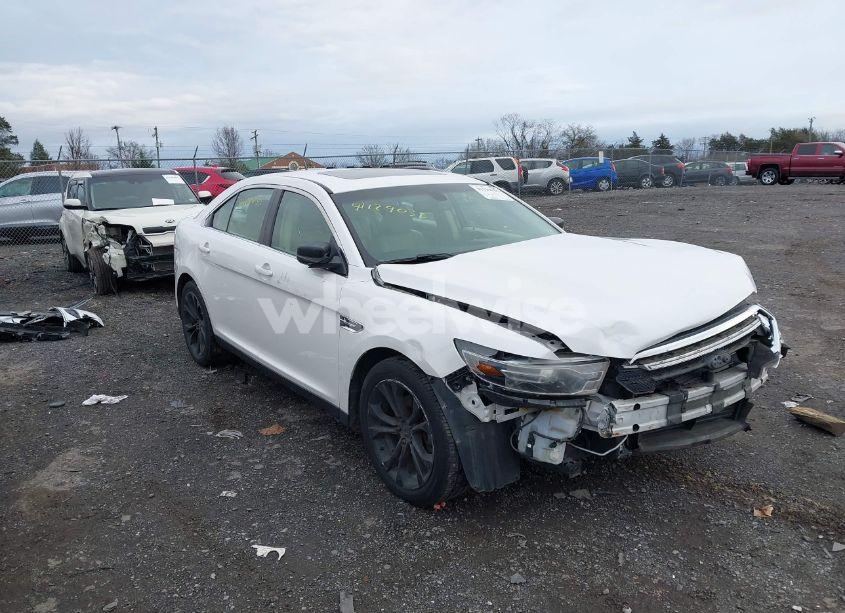 2013 Ford Taurus SEL (VIN 1FAHP2E89DG180218) main photo