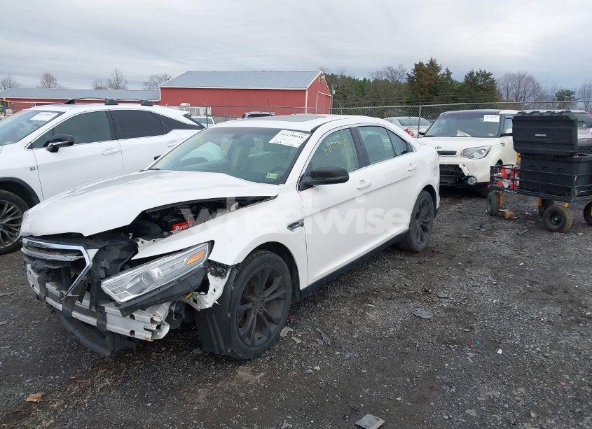 Photo 2 of 2013 Ford Taurus SEL (VIN 1FAHP2E89DG180218)