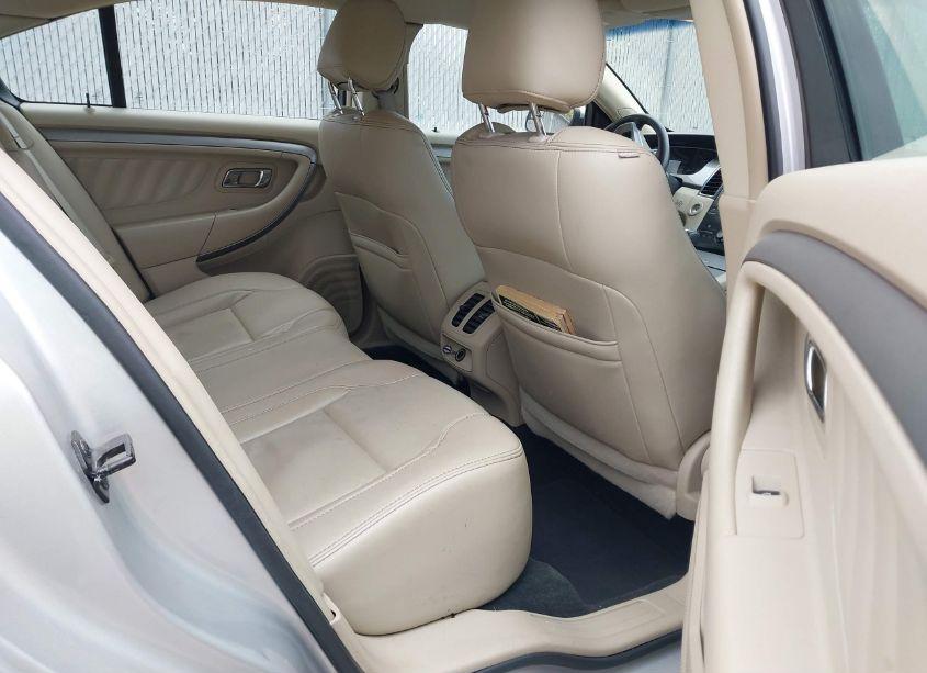 Photo 8 of 2013 Ford Taurus SEL (VIN 1FAHP2E89DG197732)