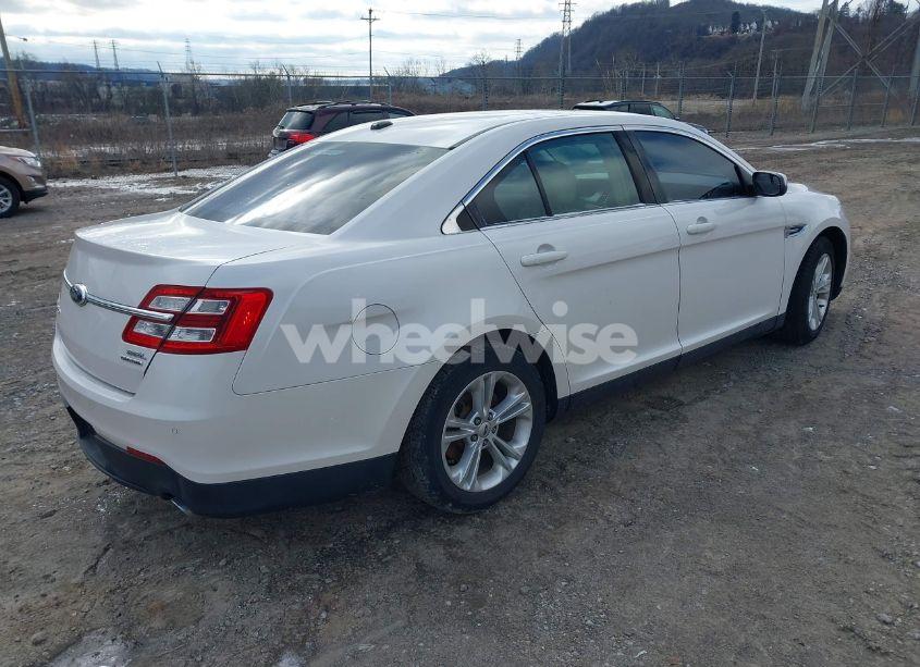 Photo 4 of 2013 Ford Taurus SEL (VIN 1FAHP2E89DG220121)