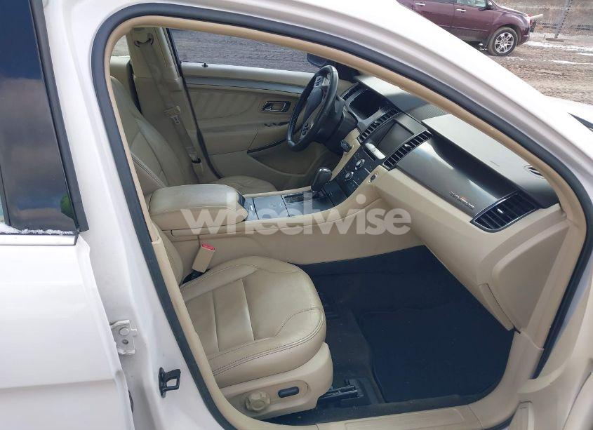 Photo 5 of 2013 Ford Taurus SEL (VIN 1FAHP2E89DG220121)