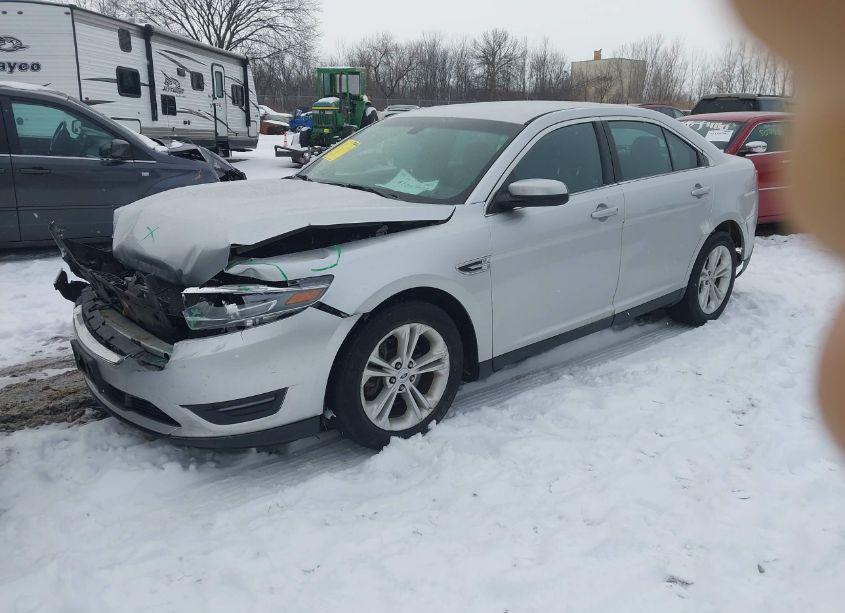 Photo 2 of 2014 Ford Taurus SEL (VIN 1FAHP2E89EG144949)