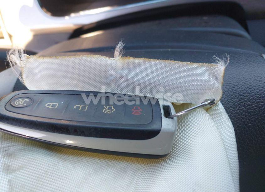 Photo 11 of 2015 Ford Taurus SEL (VIN 1FAHP2E89FG179587)