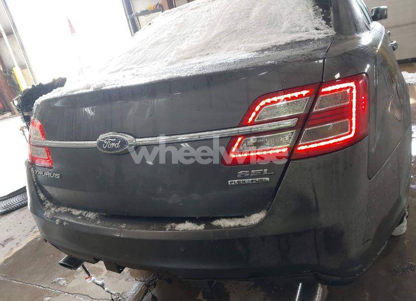 Photo 16 of 2015 Ford Taurus SEL (VIN 1FAHP2E89FG202589)