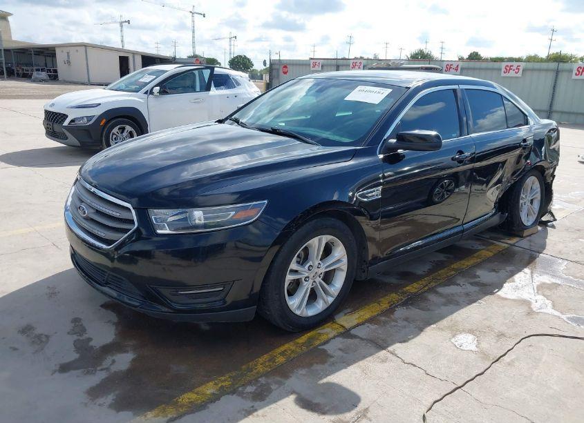 Photo 2 of 2016 Ford Taurus SEL (VIN 1FAHP2E89GG107368)