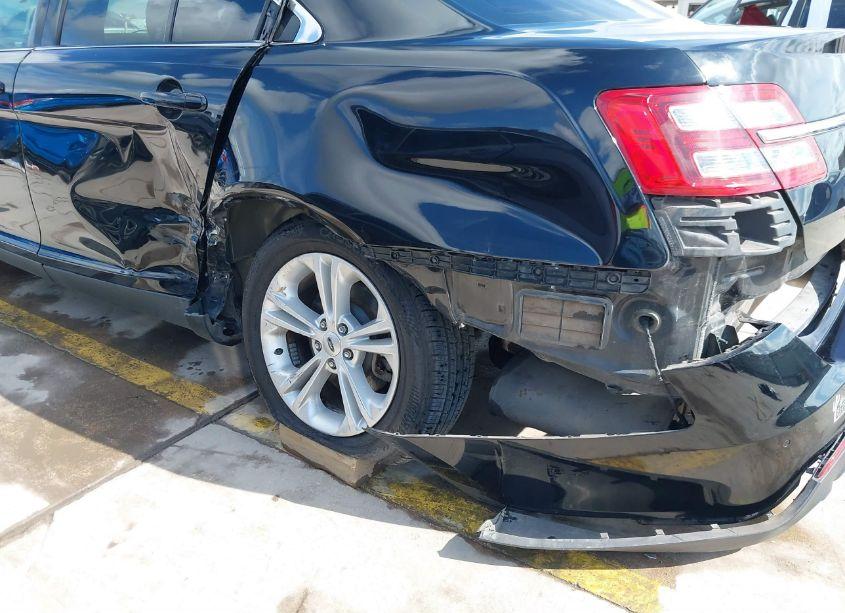 Photo 6 of 2016 Ford Taurus SEL (VIN 1FAHP2E89GG107368)