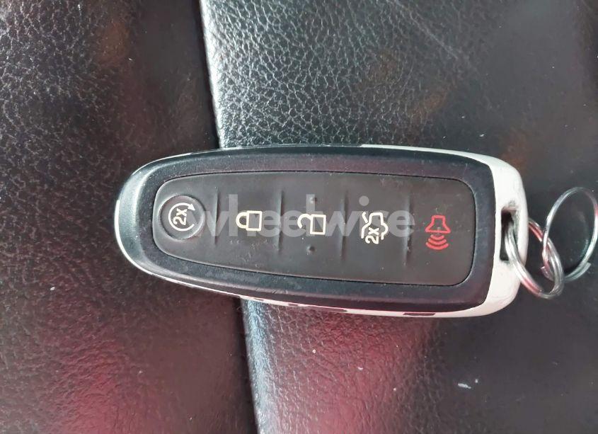 Photo 11 of 2016 Ford Taurus SEL (VIN 1FAHP2E89GG157672)