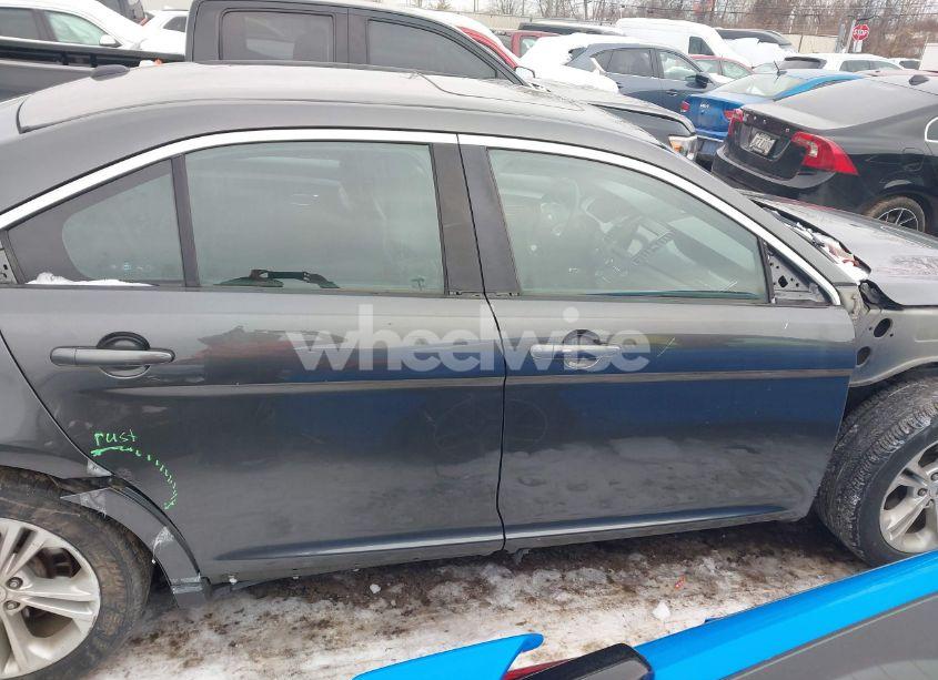 Photo 14 of 2016 Ford Taurus SEL (VIN 1FAHP2E89GG157672)