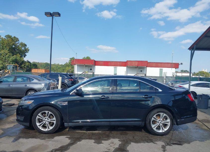 Photo 14 of 2014 Ford Taurus SEL (VIN 1FAHP2E8XEG139744)