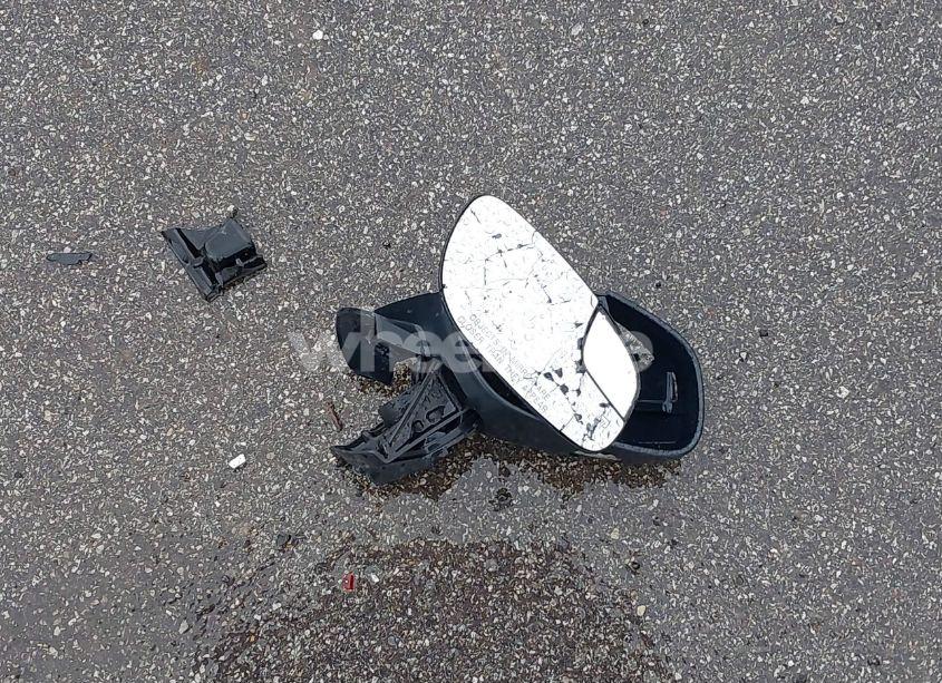 Photo 12 of 2015 Ford Taurus SEL (VIN 1FAHP2E8XFG163303)