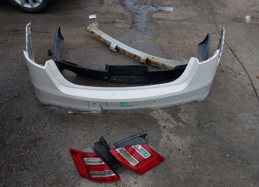 Photo 12 of 2015 Ford Taurus SEL (VIN 1FAHP2E8XFG182448)