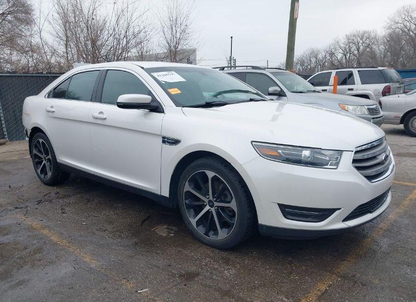 Photo 14 of 2015 Ford Taurus SEL (VIN 1FAHP2E8XFG182448)