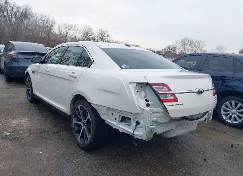 Photo 3 of 2015 Ford Taurus SEL (VIN 1FAHP2E8XFG182448)