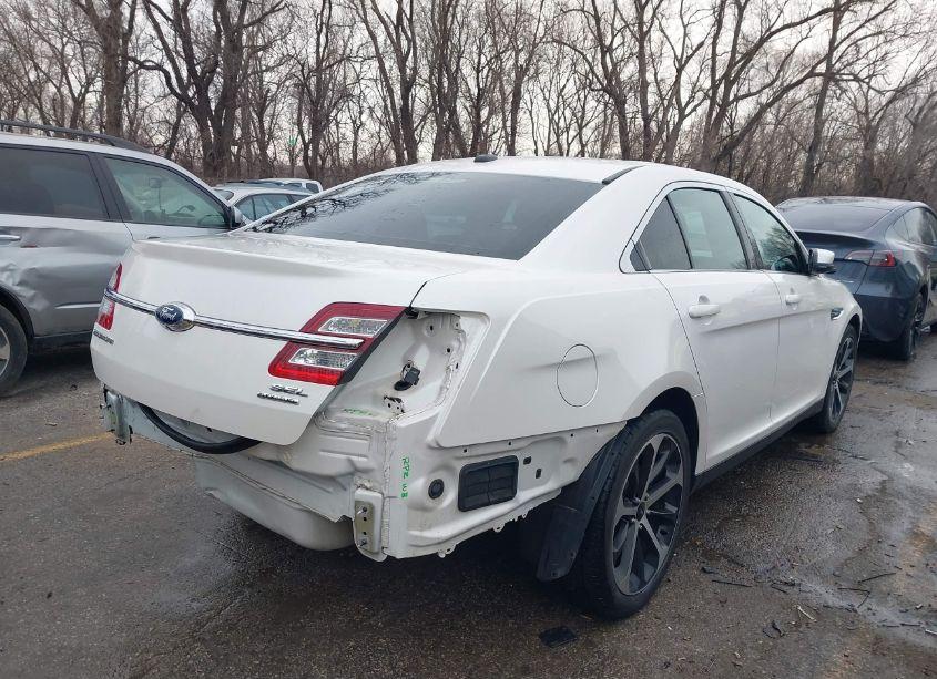 Photo 4 of 2015 Ford Taurus SEL (VIN 1FAHP2E8XFG182448)