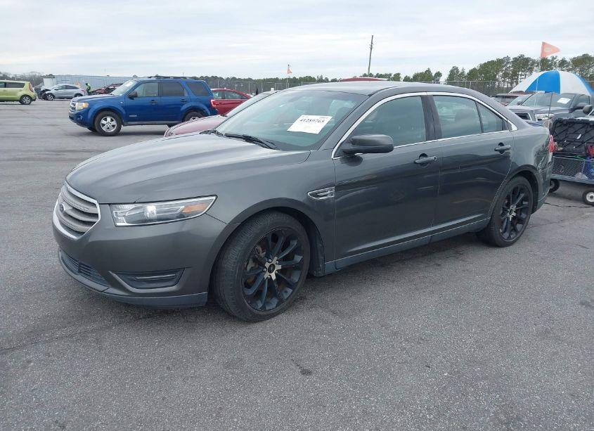 Photo 2 of 2015 Ford Taurus SEL (VIN 1FAHP2E8XFG194857)