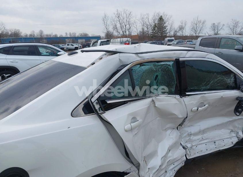 Photo 17 of 2015 Ford Taurus SEL (VIN 1FAHP2E8XFG200771)