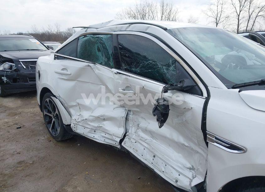 Photo 6 of 2015 Ford Taurus SEL (VIN 1FAHP2E8XFG200771)