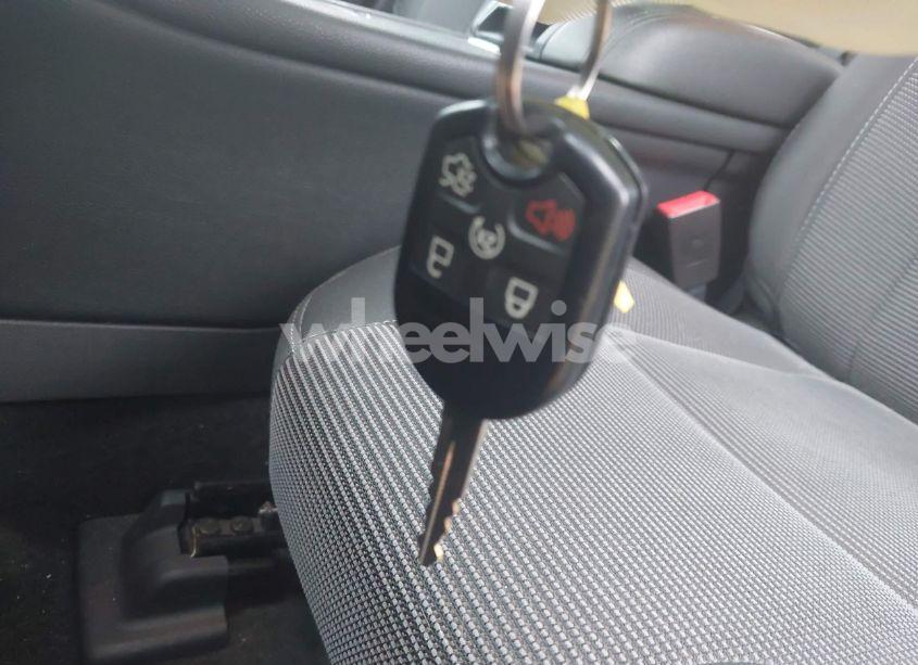 Photo 11 of 2016 Ford Taurus SEL (VIN 1FAHP2E8XGG109436)