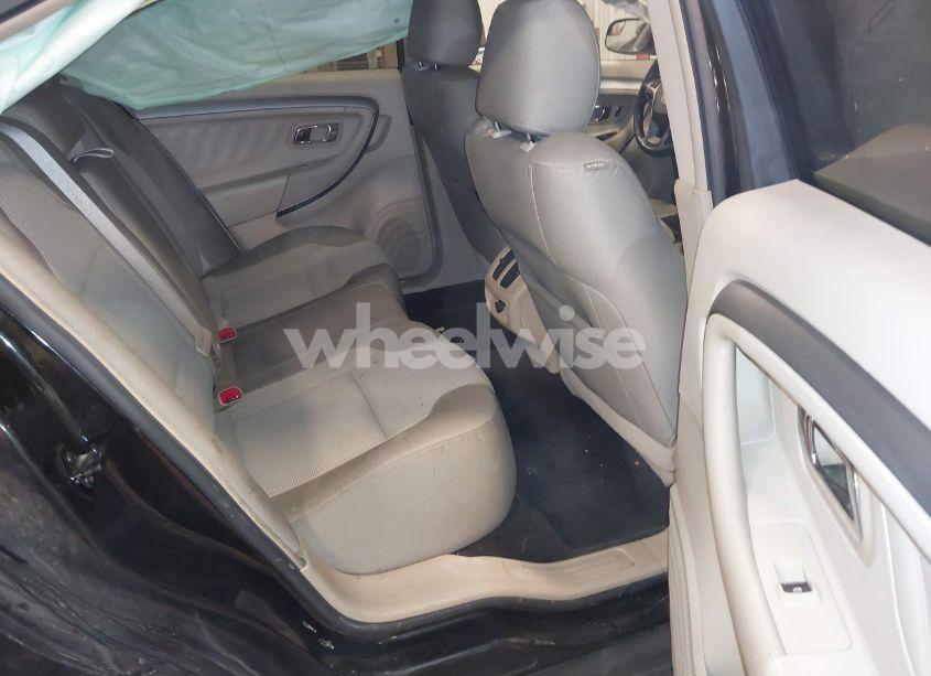 Photo 8 of 2013 Ford Taurus SEL (VIN 1FAHP2E93DG145084)