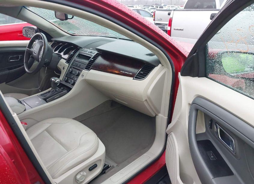 Photo 5 of 2010 Ford Taurus SEL (VIN 1FAHP2EW0AG129622)