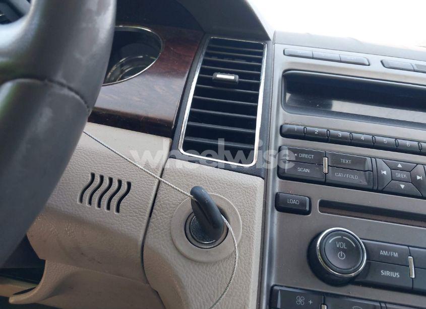 Photo 11 of 2010 Ford Taurus SEL (VIN 1FAHP2EW0AG136120)