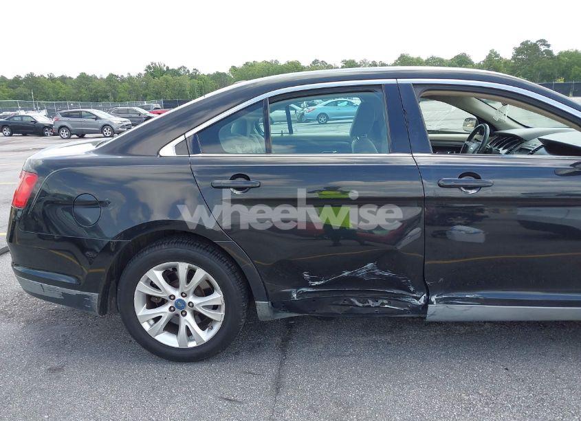 Photo 12 of 2010 Ford Taurus SEL (VIN 1FAHP2EW0AG147814)