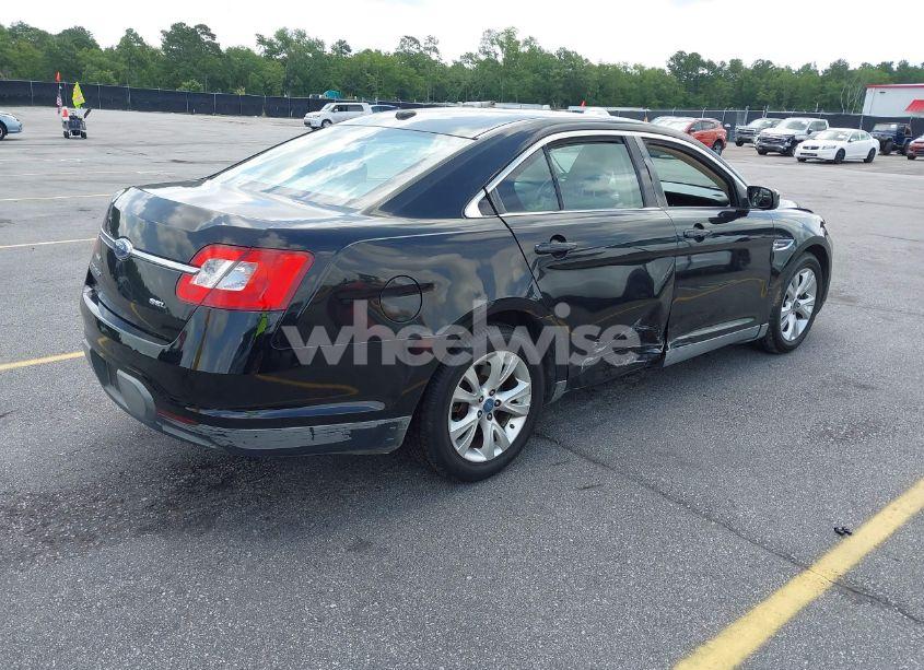 Photo 4 of 2010 Ford Taurus SEL (VIN 1FAHP2EW0AG147814)