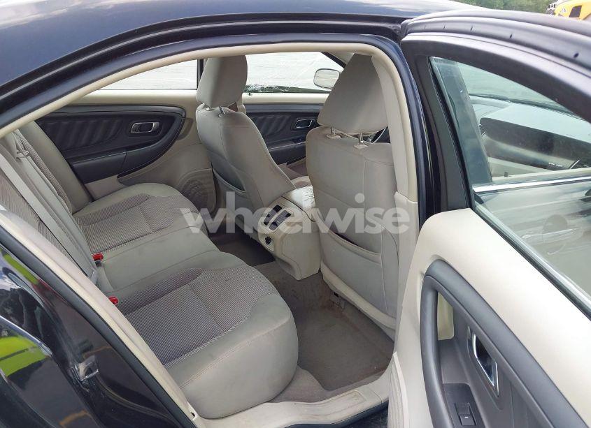 Photo 8 of 2010 Ford Taurus SEL (VIN 1FAHP2EW0AG147814)