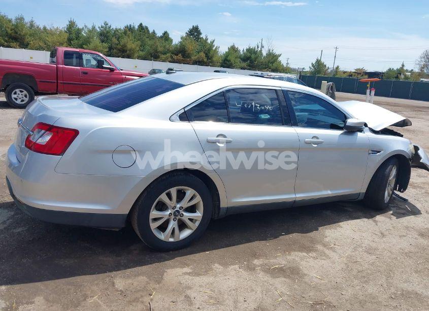 Photo 13 of 2010 Ford Taurus SEL (VIN 1FAHP2EW1AG134697)