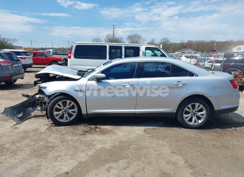 Photo 14 of 2010 Ford Taurus SEL (VIN 1FAHP2EW1AG134697)