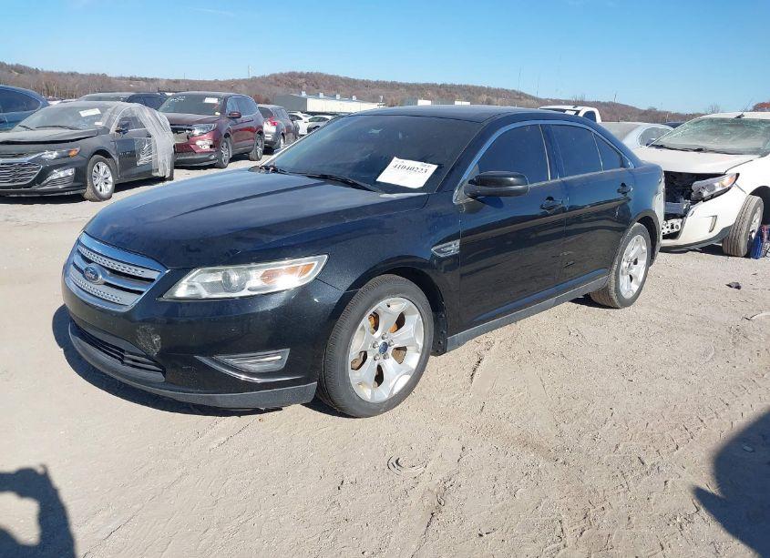 Photo 2 of 2011 Ford Taurus SEL (VIN 1FAHP2EW1BG140727)