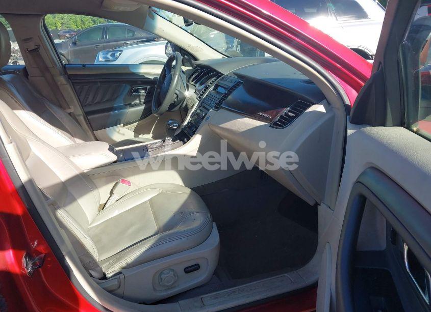 Photo 5 of 2010 Ford Taurus SEL (VIN 1FAHP2EW2AG101675)