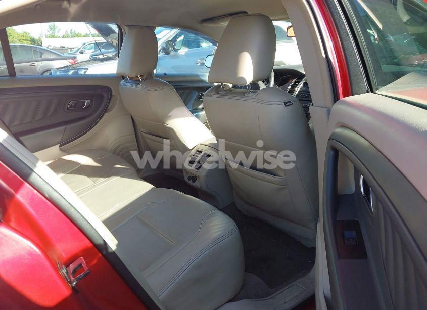 Photo 8 of 2010 Ford Taurus SEL (VIN 1FAHP2EW2AG101675)