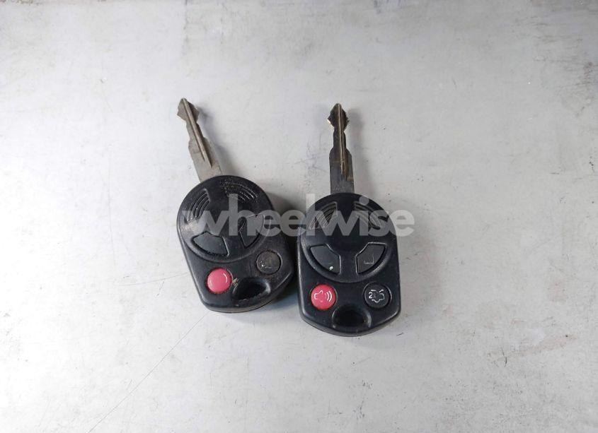 Photo 11 of 2010 Ford Taurus SEL (VIN 1FAHP2EW2AG105242)