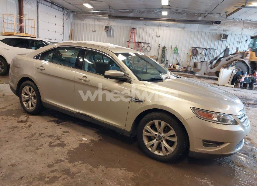 2010 Ford Taurus SEL (VIN 1FAHP2EW2AG124552) main photo