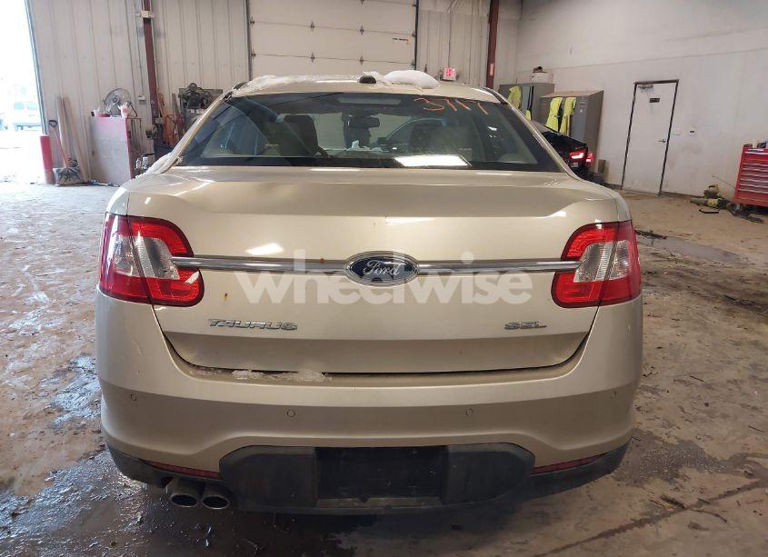 Photo 16 of 2010 Ford Taurus SEL (VIN 1FAHP2EW2AG124552)