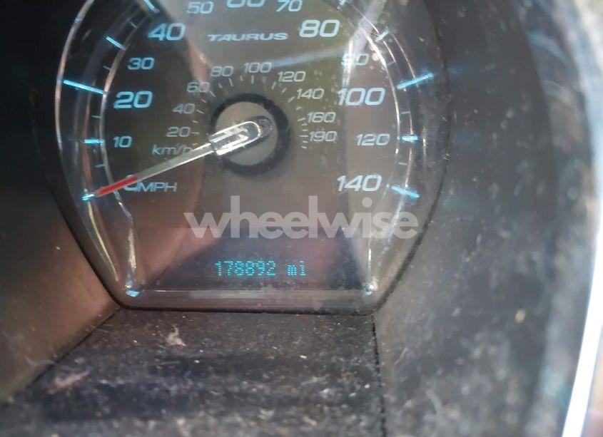 Photo 15 of 2010 Ford Taurus SEL (VIN 1FAHP2EW2AG127998)