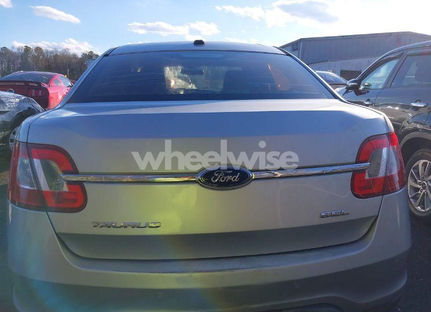 Photo 16 of 2010 Ford Taurus SEL (VIN 1FAHP2EW2AG127998)